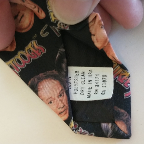 Ralph Marlin Novelty print tie  The Three Stooges Heads print men's 4' wide tie - Picture 6 of 9